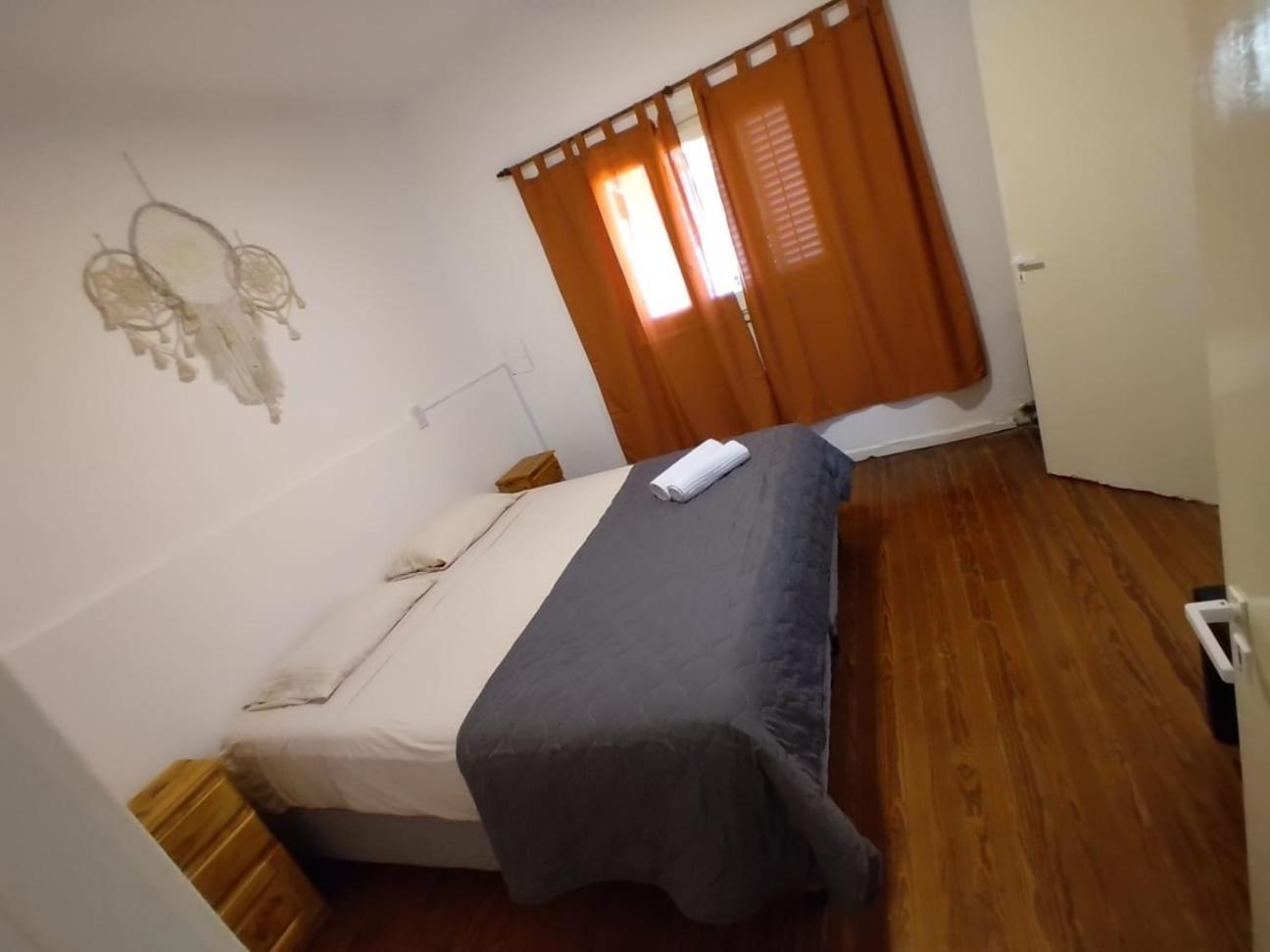 Calida Casa - 2 Hab - Centro Mg -15 Min Ezeiza Holiday home Monte Grande