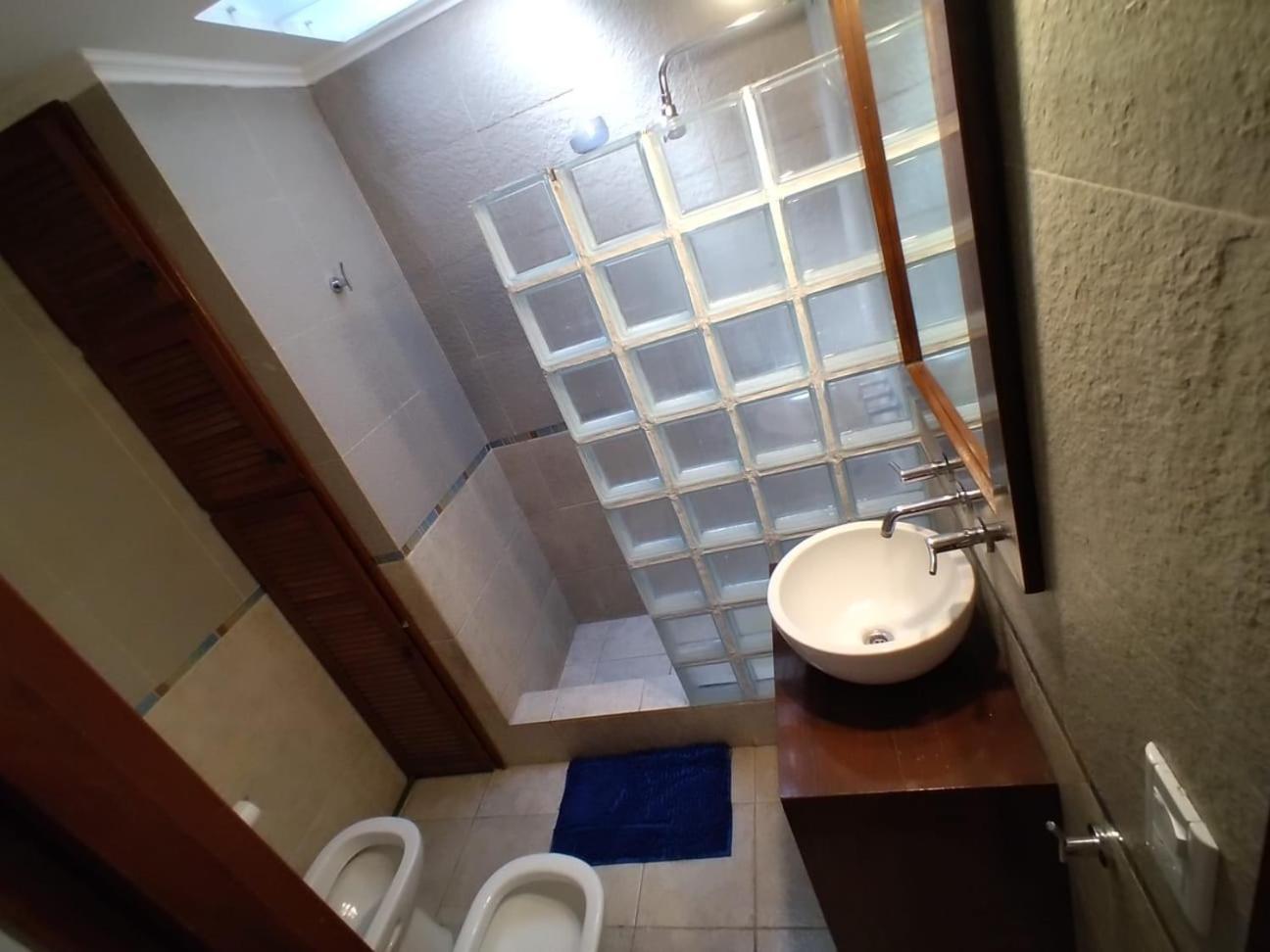 Calida Casa - 2 Hab - Centro Mg -15 Min Ezeiza Holiday home *