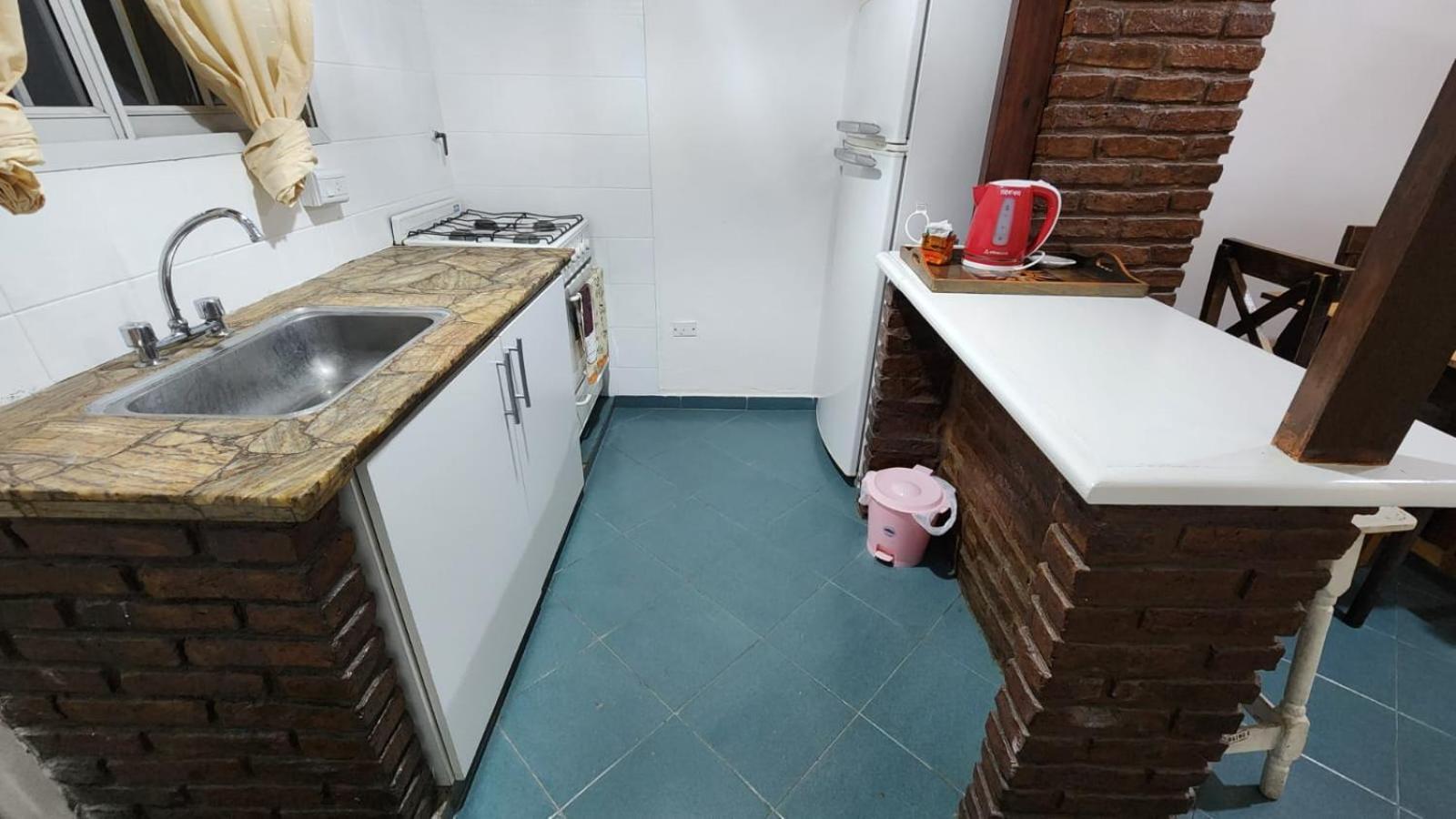 Сasa de vacaciones Calida Casa - 2 Hab - Centro Mg -15 Min Ezeiza *